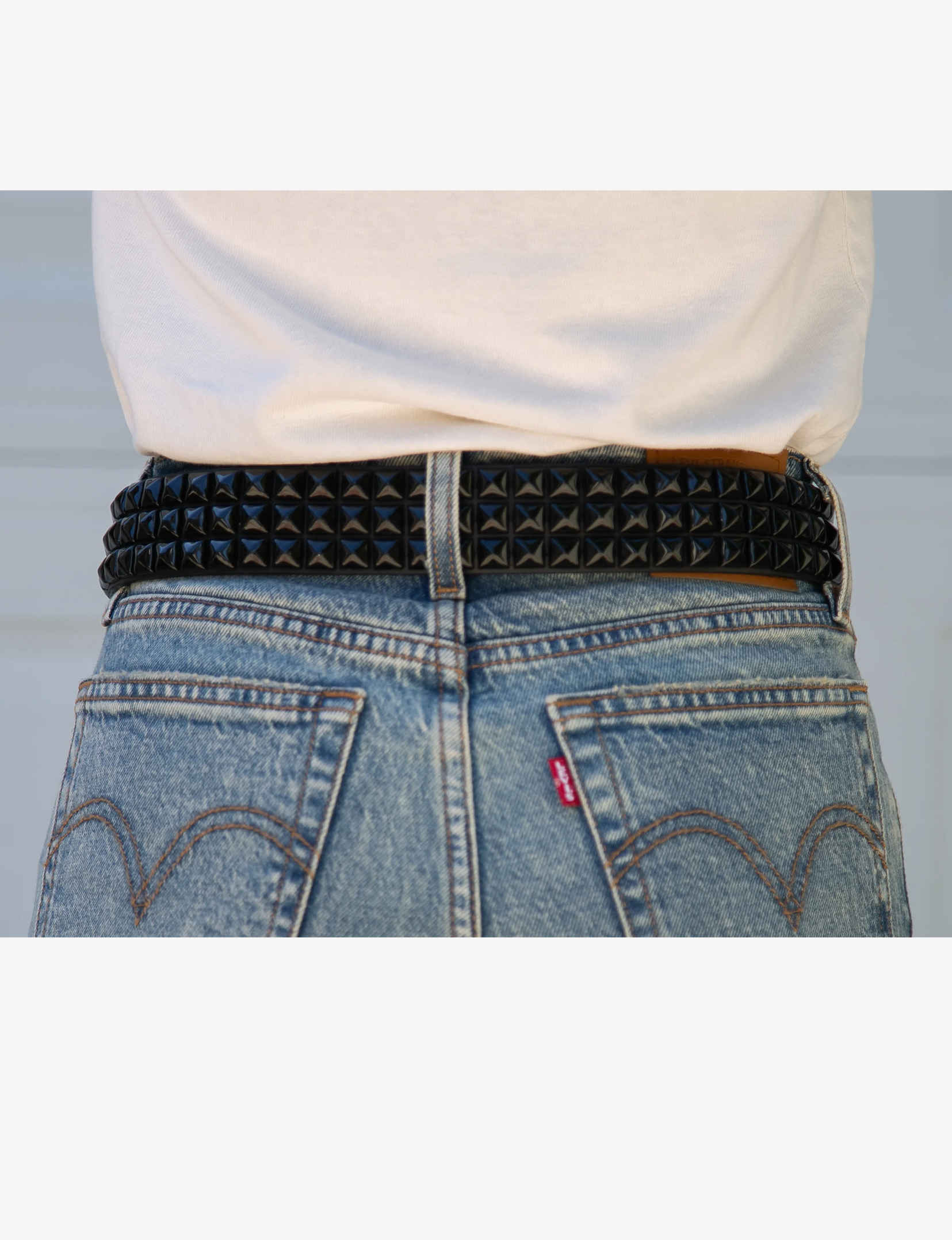 Dusky Belt, Black